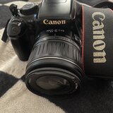 Vand aparat foto Canon EOS 1100 D